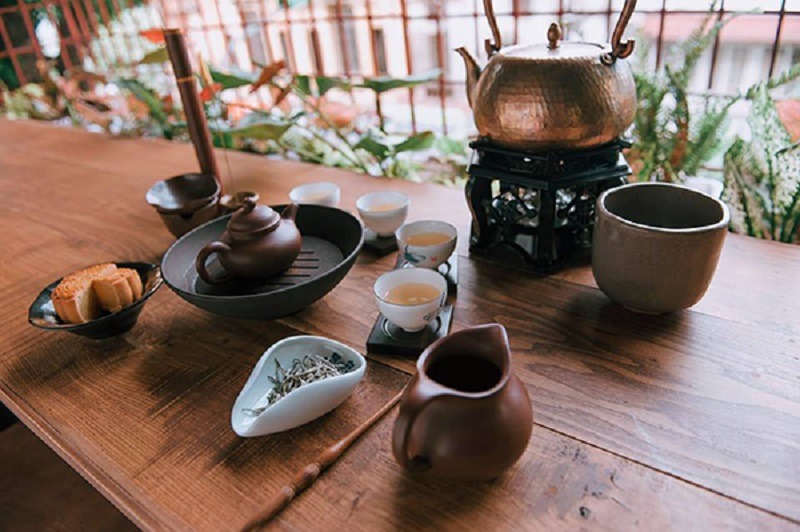 Toàn bộ dụng cụ để pha trà Shan Tuyết